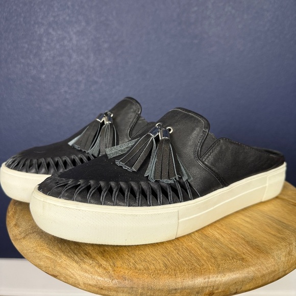 J/SLIDES Black Leather Tassel Slip-On Shoes, Size 10 - Picture 1 of 9